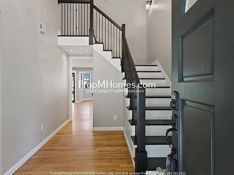 12200 SW 128th Ave — Photo 2