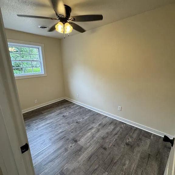 151 Hamilton Cir — Photo 13