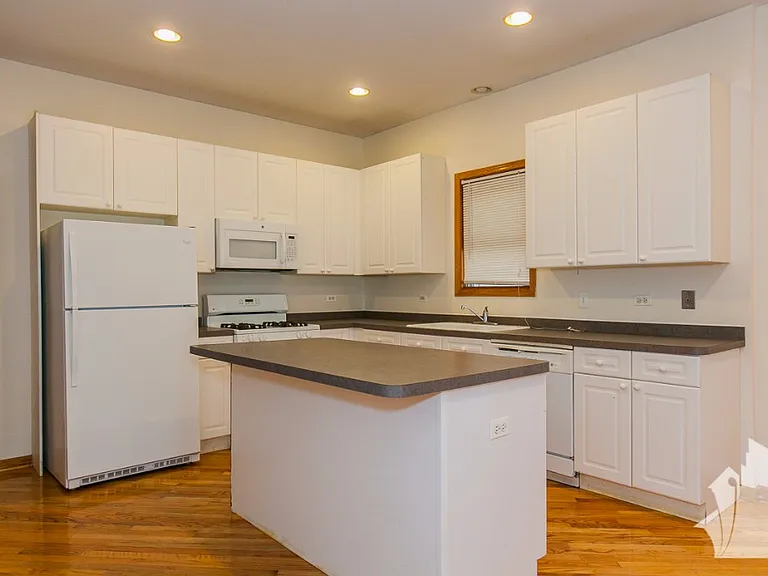 2719 N Wayne Ave #2S — Photo 6