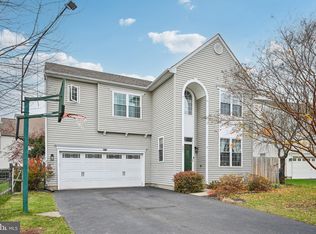 201 Eisenhower Ln, Collegeville, PA 19426