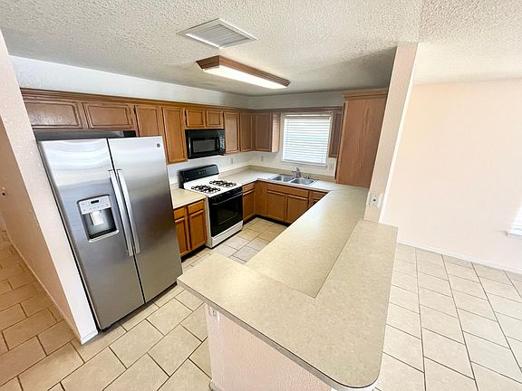 4th image of 2300 Tierra Chica Way