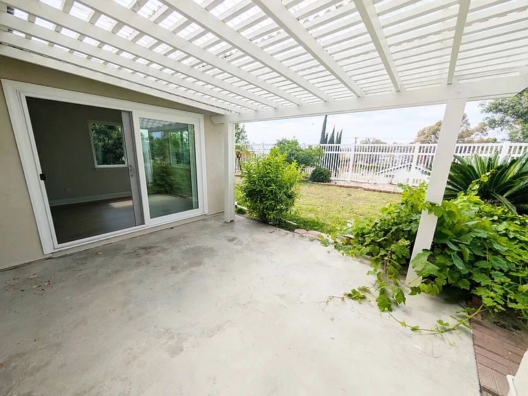 20239 Damietta Dr — Photo 26