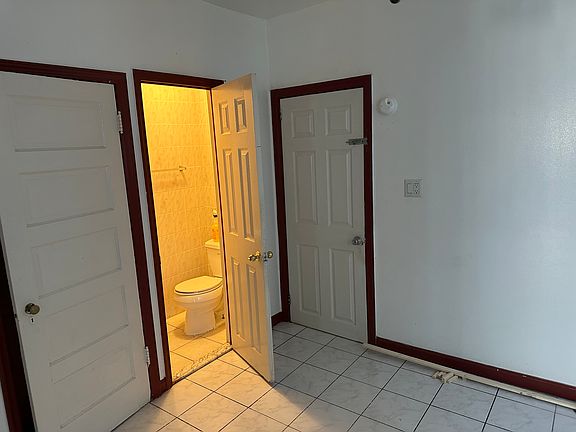 5th image of 164 Marlborough Rd