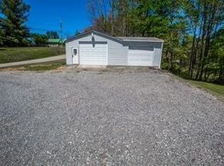 1651 Chestnut Knob Rd, Layland, WV 25864