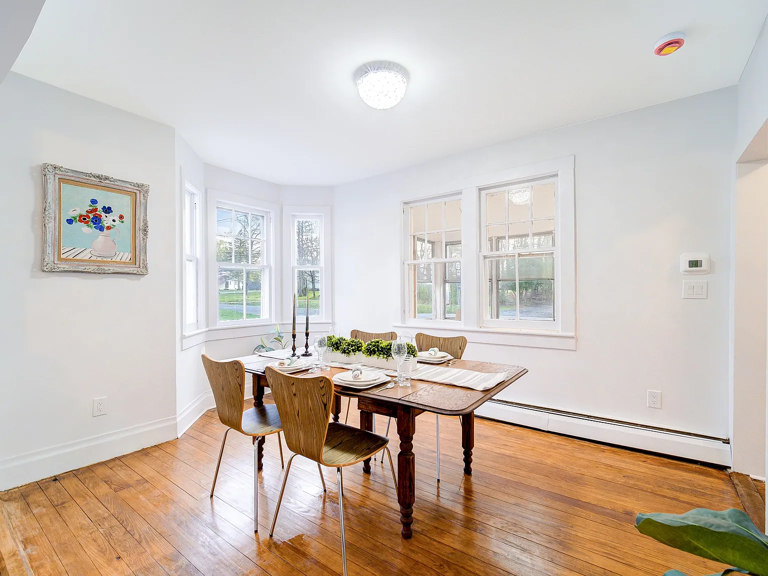 3 bed, 2.5 bath, 1585 sqft, $3,600 — Photo 4