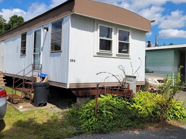 98 Newbury St #39-A, Danvers, MA 01923