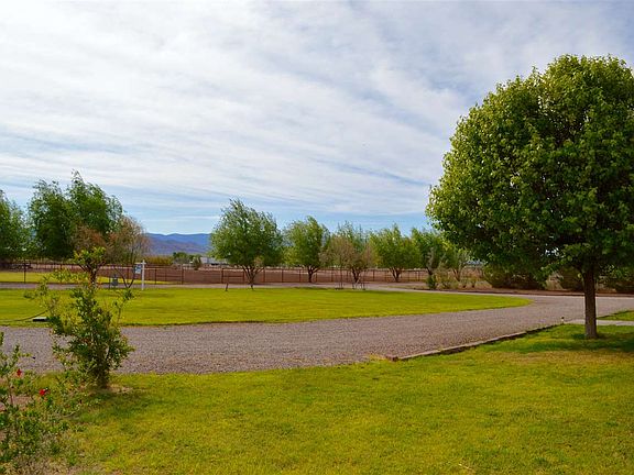 4th image of 18 Mirasol Ln