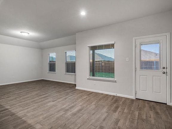 5th image of 8548 Big Apple Dr