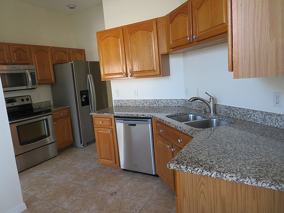 5th image of 2687 Newbolt Dr
