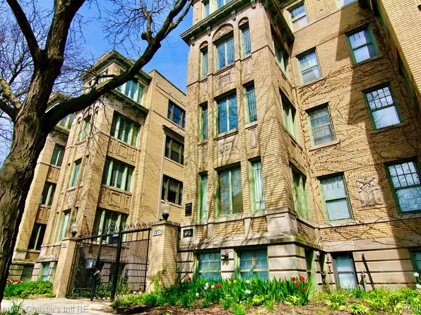 120 Seward St APT 310, Detroit, MI 48202