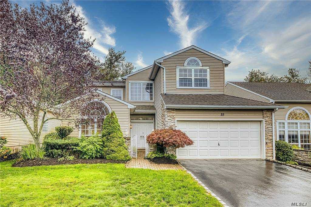 32 Hamlet Dr, Hauppauge, NY 11788 Zillow