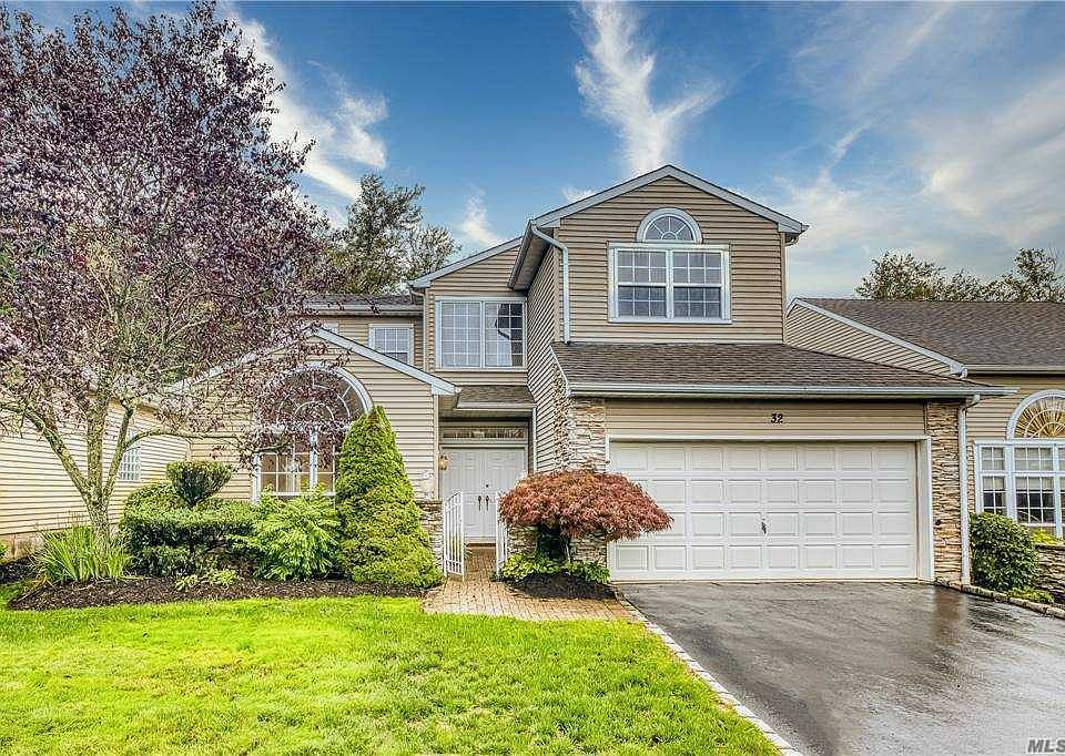 32 Hamlet Dr, Hauppauge, NY 11788 Zillow