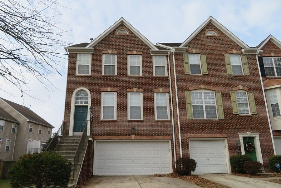 1st image of 611 Parev Way