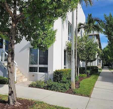 2nd image of 10525 NW 66th St #10525