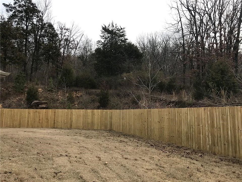 2nd image of 2223 Presley Ln
