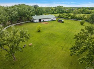 5725 S Weed Rd, Plymouth, MI 48170