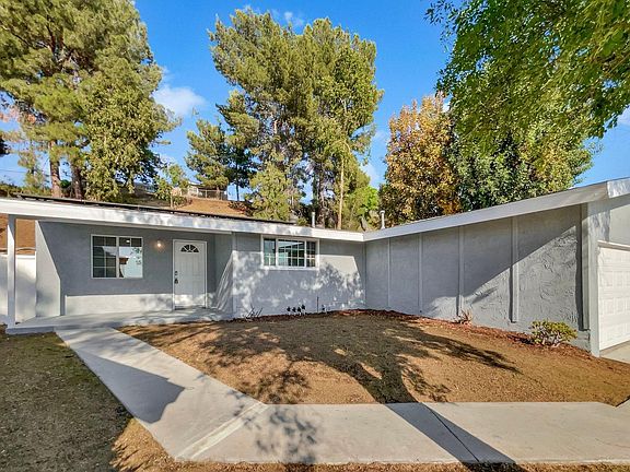 4th image of 27708 Haxton Dr