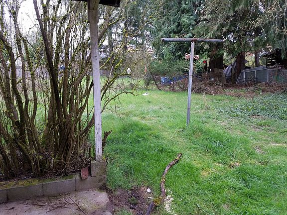 2nd image of 146 NE 24th Ave