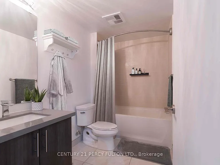 16 McAdam Ave #314 — Photo 9