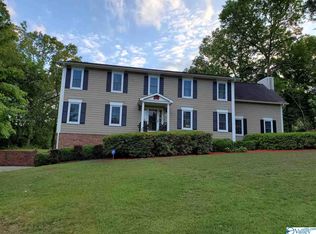 1110 Comanche Trl, Anniston, AL 36206