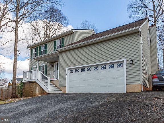 4th image of 22 Parkwood Ct