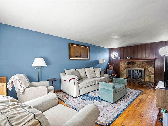 2nd image of 120 Wilbert St