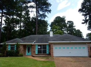104 Wildwood Ct, Brandon, MS 39047