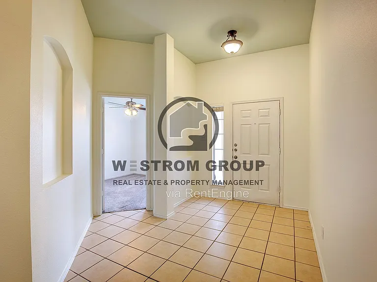 10200 Pear St — Photo 6