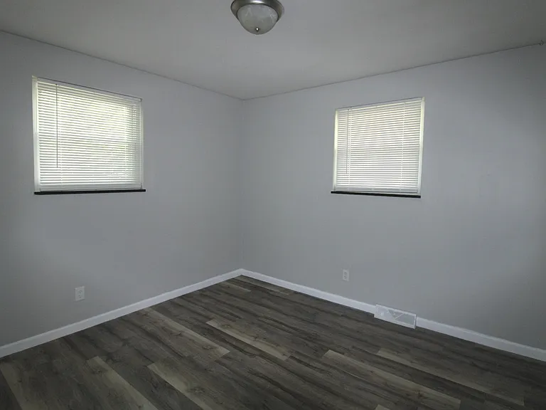 3350 Sunnyside Dr — Photo 11