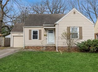 2312 33rd St, Des Moines, IA 50310