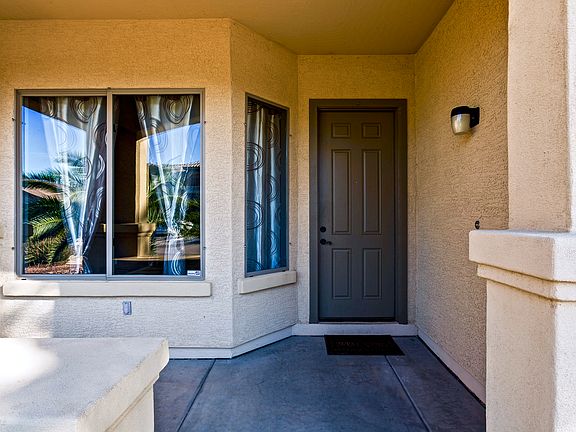 3rd image of 1291 E Redwood Dr