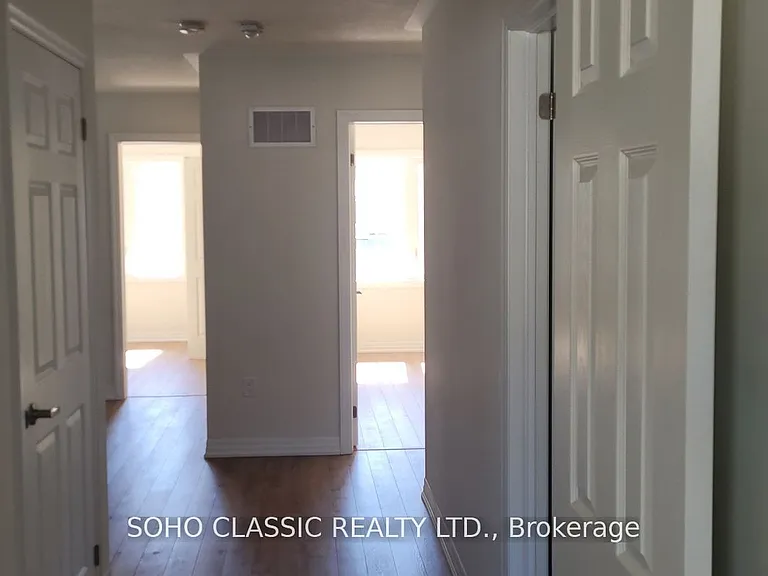 19 Connell Dr — Photo 28