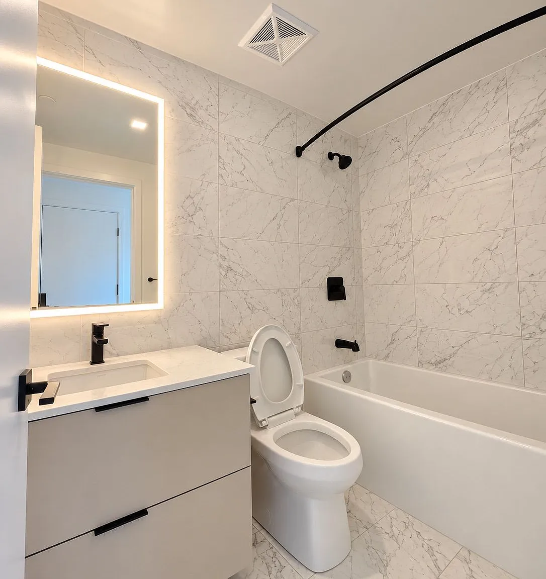2 bed, $3,200 — Photo 1