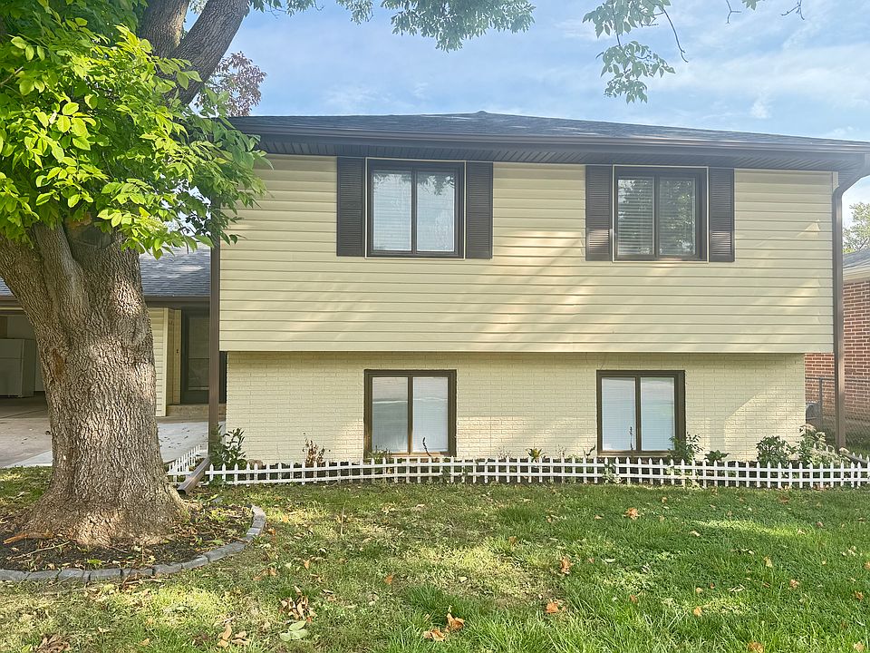 1st image of 5000 Woodland Ave