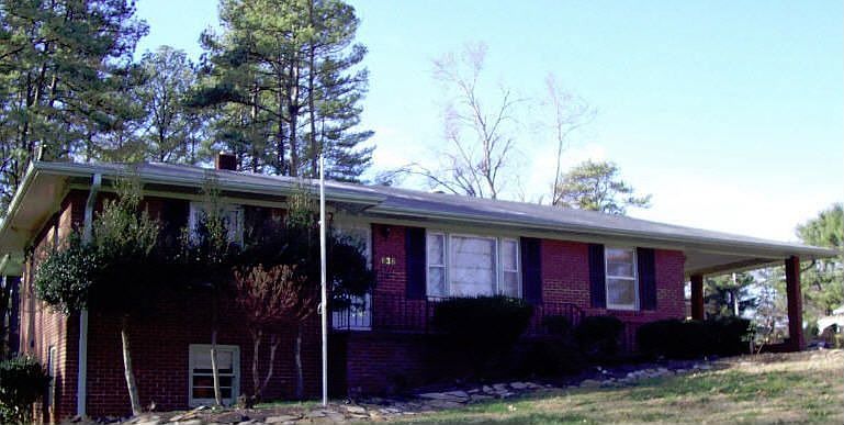 1st image of 636 Drummond St