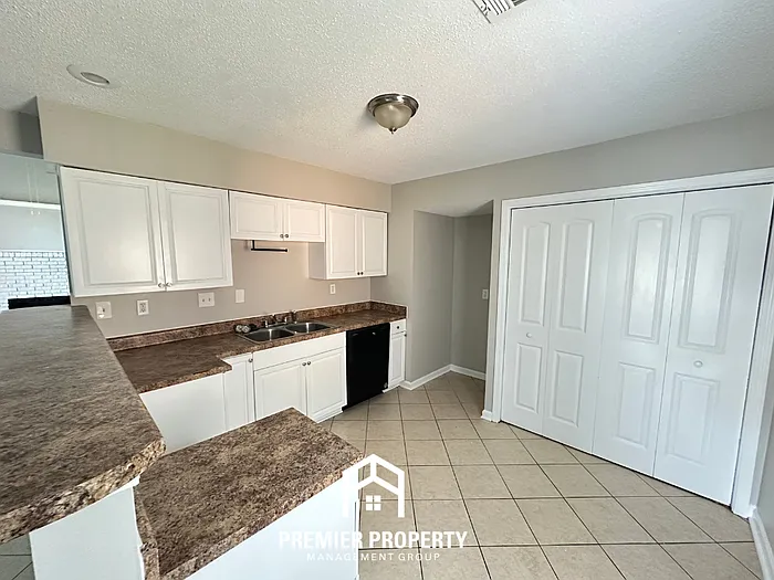 4292 Snowmass Ln — Photo 7