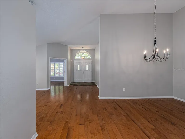 10333 Abbotsford Dr — Photo 9