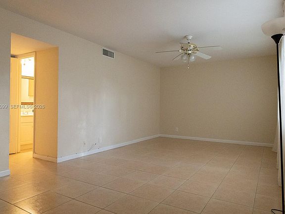 4th image of 8018 SW 18th Ct #2-8