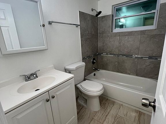 3rd image of 155 S New York Ave #1