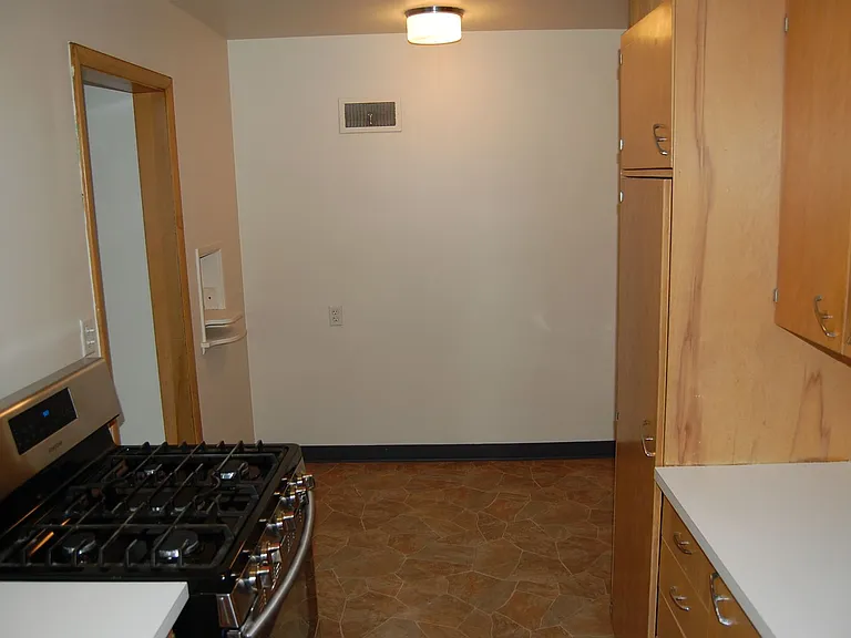 3123 P St — Photo 8