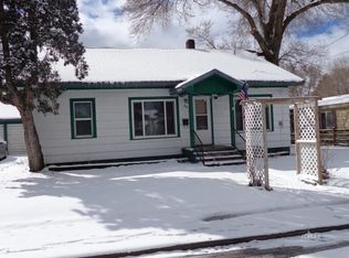 915 N 3rd St, Lakeview, OR 97630