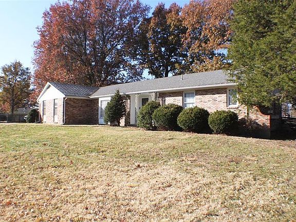 3rd image of 18109 E Hanthorn Dr