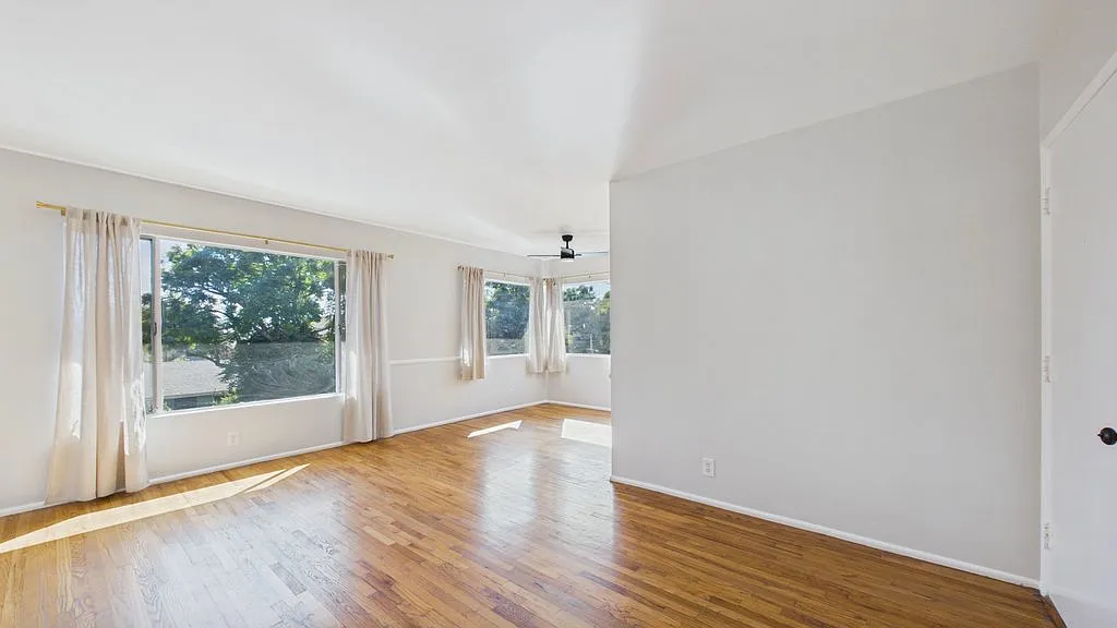 1 bed, 834 sqft, $2,195 — Photo 4