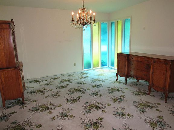 5th image of 2020 Chevy Chase Ln