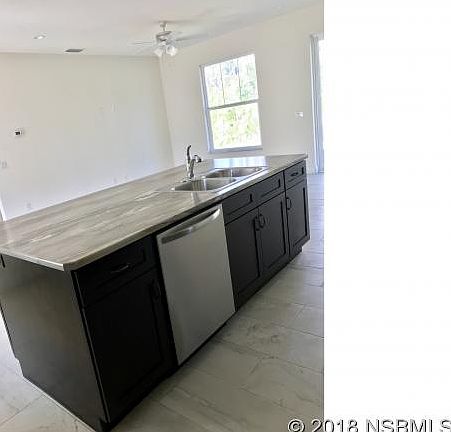 5th image of 1395 Claudette St