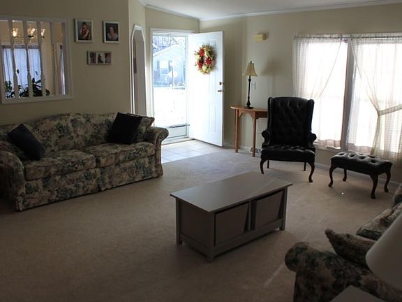 5th image of 7901 Island Dr