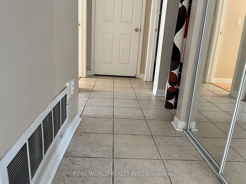 Markham Townhouse for rent - 2 Bedrooms — photo 3