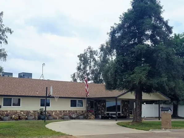4361 14 1/4 Ave, Hanford, CA 93230