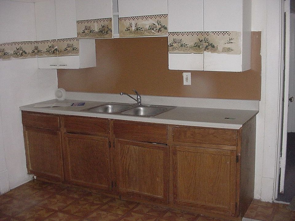 2nd image of 2500 Ames Ave