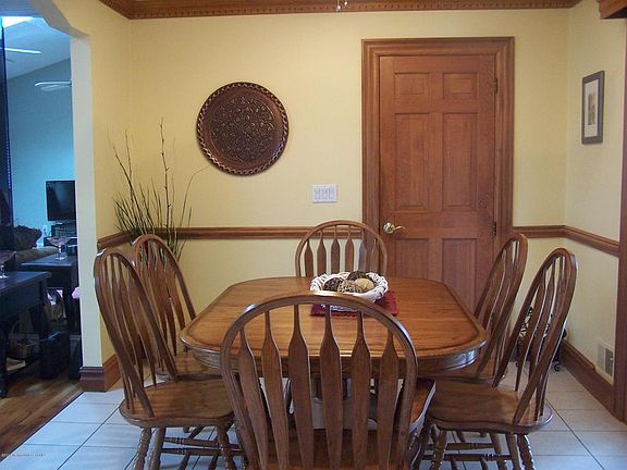 5th image of 1071 Lucy Ln